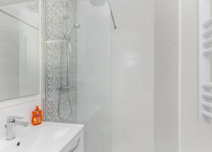 Апартаменты Broceliande *